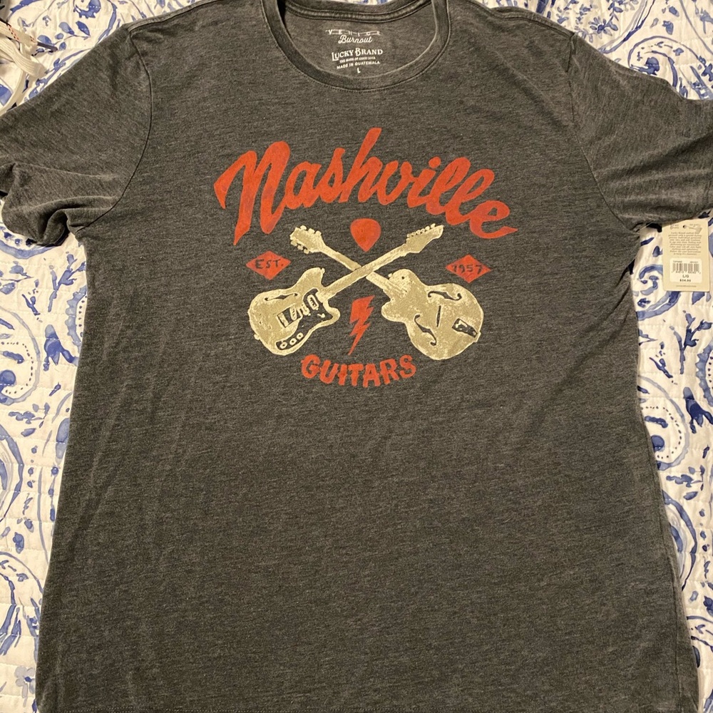New with tags- t shirt